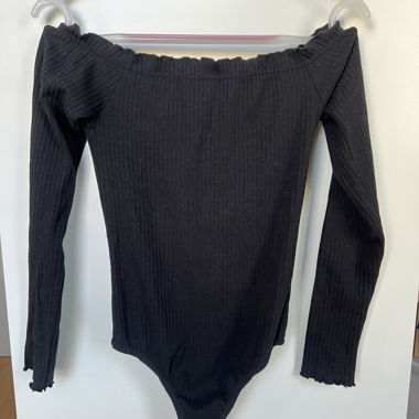 Body nero con maniche lunghe
