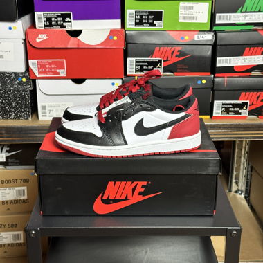 Nike Air Jordan 1 Low Black Toe