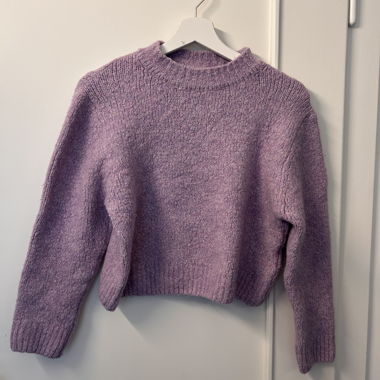 Purple knit sweater 