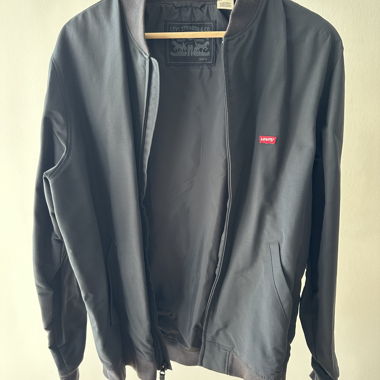 Veste Lévis