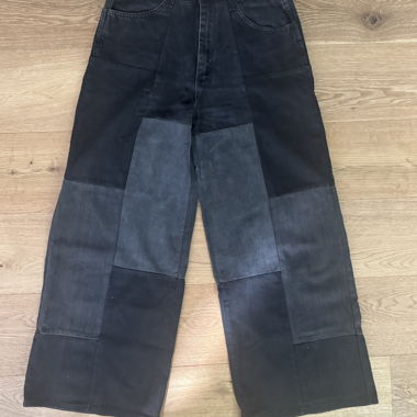 Jeans patchwork noirs / taille 32