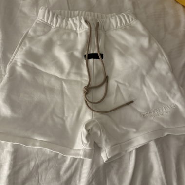 Essentials Shorts Fear of God in white