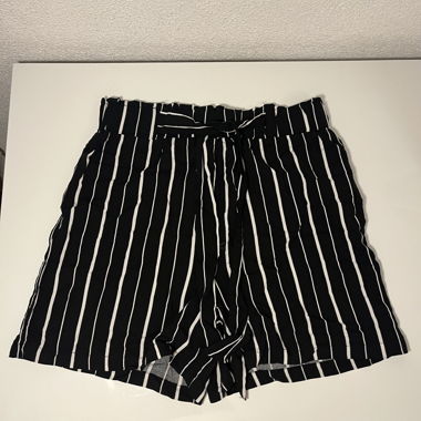 Pantaloncini a righe