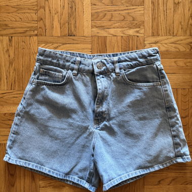 Short in denim Pull&Bear azzurro chiaro T36
