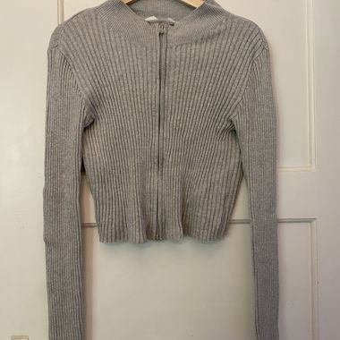 H&M grey knit cardigan, cropped