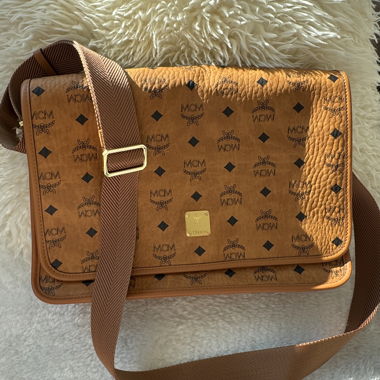 MCM Messenger Bag / Crossbody Bag / Courier Bag