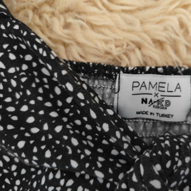 Pamela Reif/NA-KD Top 