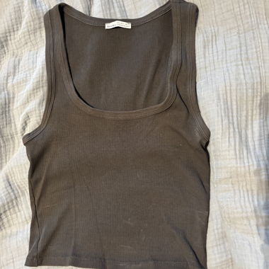 Graues Top