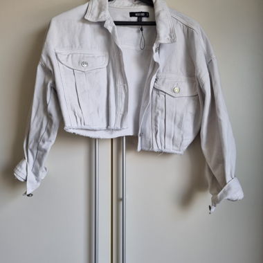 Weisse Jeansjacke