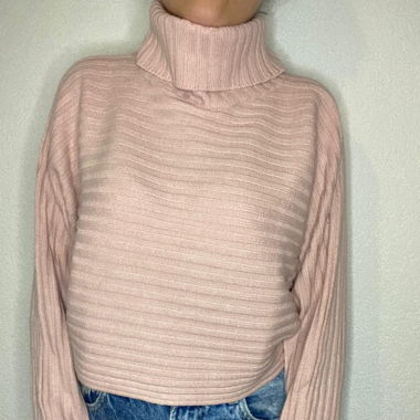 Pull col roulé crop top