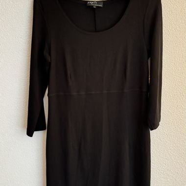 Vestito nero con maniche 3/4