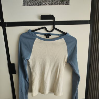 Sweatshirt bleu / écru