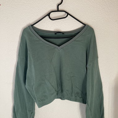 Croped pullover