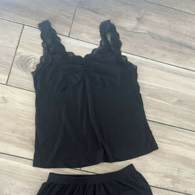 Top et short jamais portés taille S