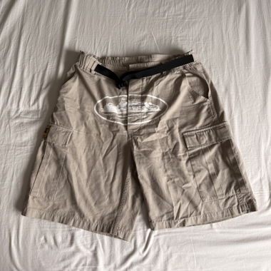 Corteiz Beige cargo shorts with belt