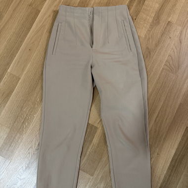 Elegant fabric trousers