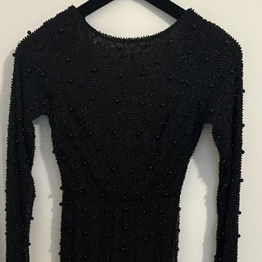 Oh Polly Kleid schwarz mit Schlitz und Perlen