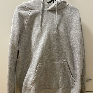 Grauer Hoodie