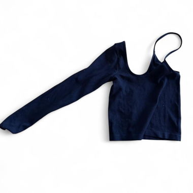 Black asymmetric top