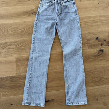 Grau Jeans Straight Leg D98