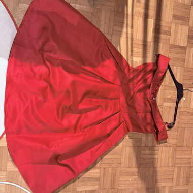 Robe Chi Chi London rouge