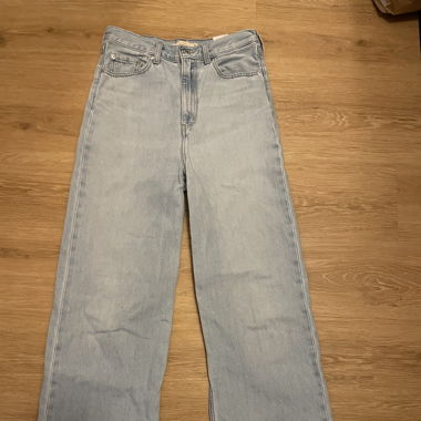 Levi‘s High Loose Flared Jeans full circle