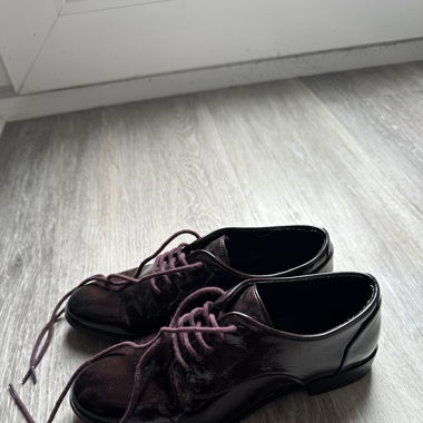 Chaussures vernies bordeaux
