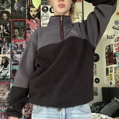 grey black VANS half-zip fleece (brand new)