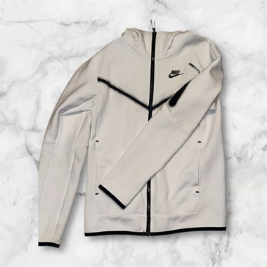 Nike tech blanc 