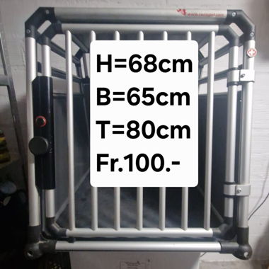 Hundetransportbox aus Aluminium