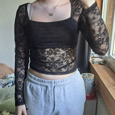 Schwarzes lace top