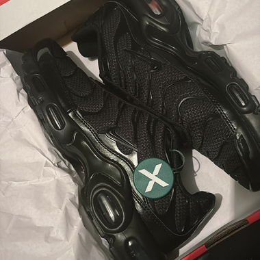 Black Nike Sneakers