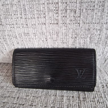 Portachiavi Louis Vuitton, Epi nero
