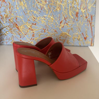 CHIO Heels