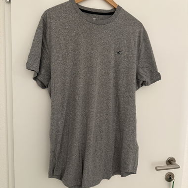Hollister T-Shirt
