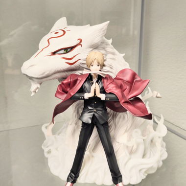 Figura Kotobukiya Natsume Friends, con scatola 