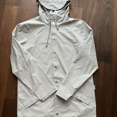 Giacca da pioggia RAINS XS/S grigio chiaro