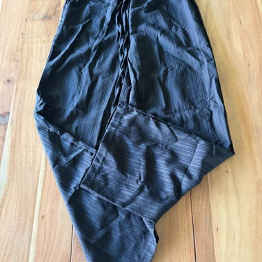 Pantaloni neri da donna con fascia elastica