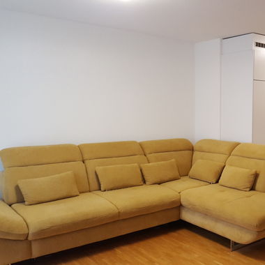Sofa (couch)