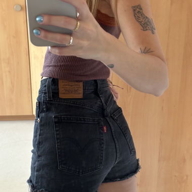 Levi‘s Ribcage Shorts