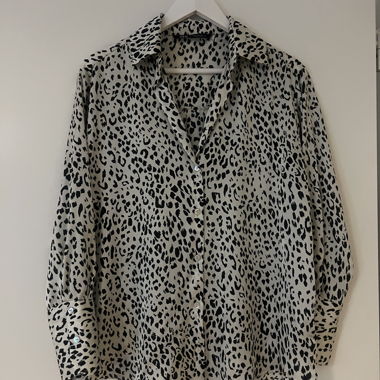 Chemise Zara à motif noir et blanc 