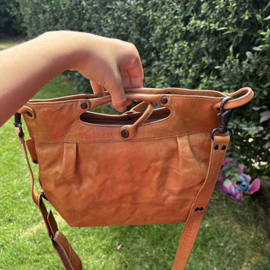 Aunts & Uncles Ledertasche