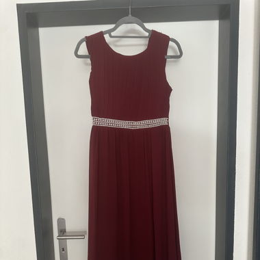 Rotes Abendkleid