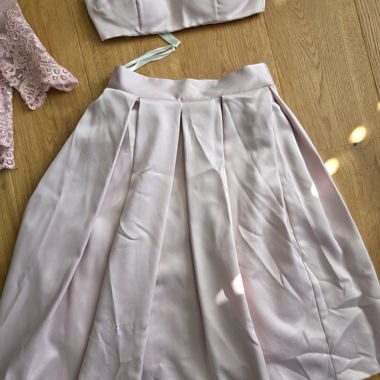 Tenue élégante rose, taille 36