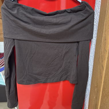 Brown off-shoulder long-sleeve top