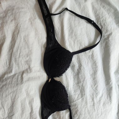 Small black bra 