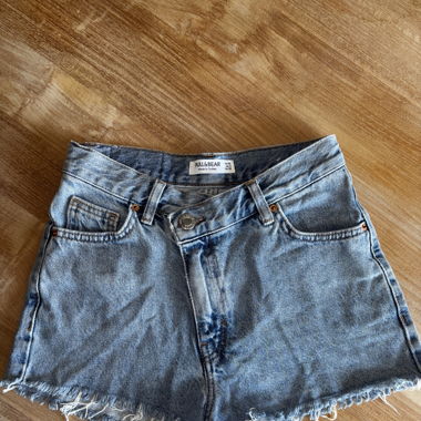 Shorts in denim