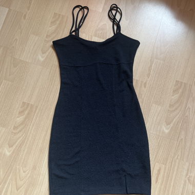 Bodycon black dress