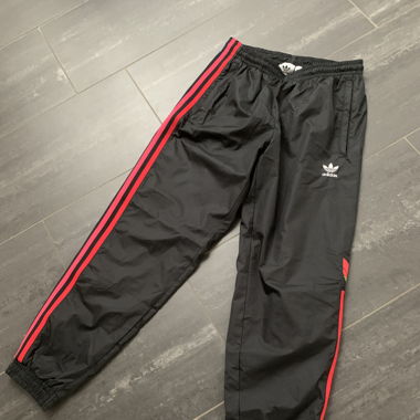 Adidas - Trainerhose Gr. M