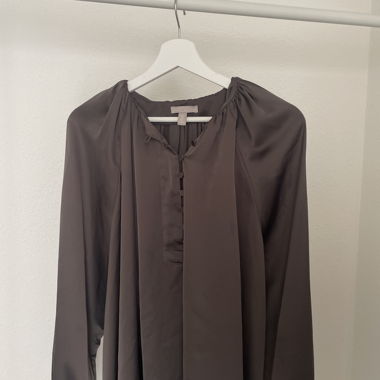 Blusa di seta marrone